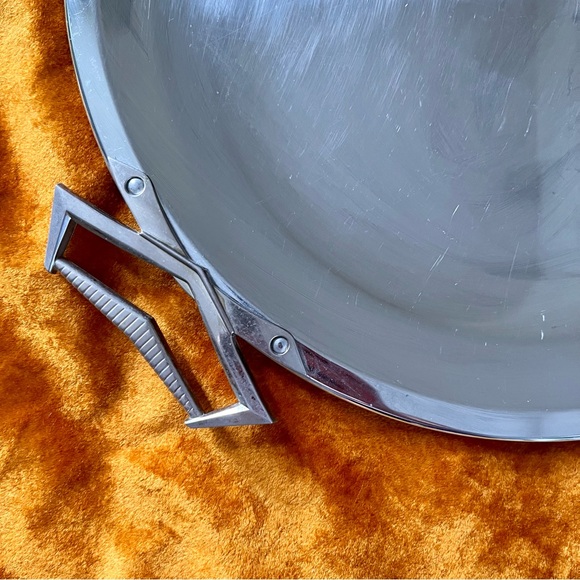 • the vtg mirrored circular vanity tray - Picture 7 of 10